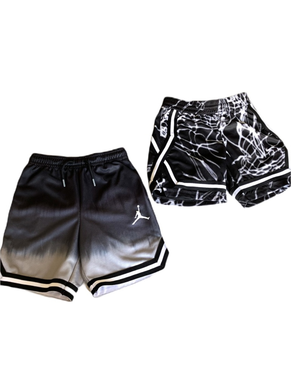 Nike Jordan Boys Basketball Shorts Size M Black & White Printed Set of 2 Pockets